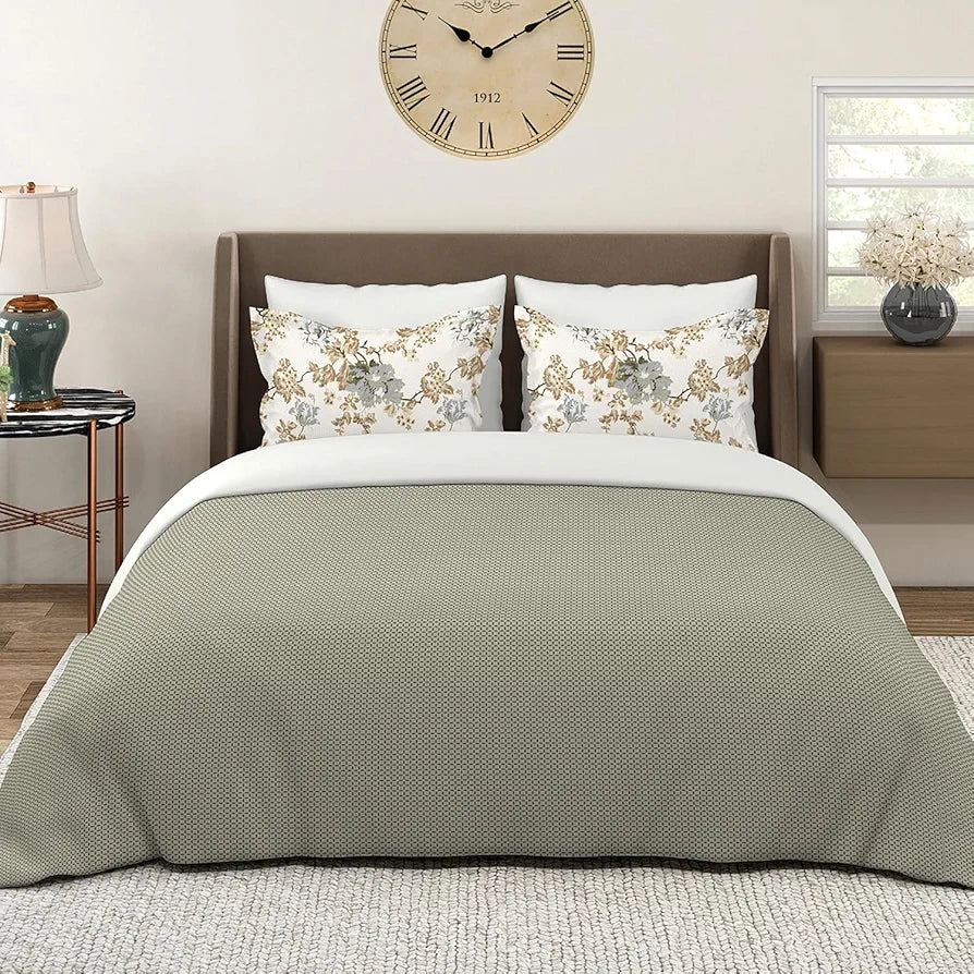 Layers Illuminating Homes 100% Cotton Bedsheet Set for All Seasons - Lightweight, Moisture Absorbent, Machine Washable & Easy to Care - 144 TC - Queen Size 