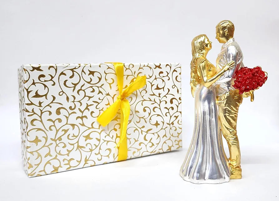 Gold Art India Couple Figurine Gold-Silver Plated Matte Finish | Romantic Home & Office Décor | Valentine Gift for Girlfriend & Boy Friend | Anniversary, Wedding Gift