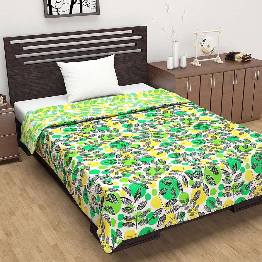 Divine Casa 120 GSM Microfiber Single Dohar | Soft & Lightweight Throw Blanket | Cozy & Breathable | All-Season Comfort | 210 x 140 CM | Tropical Leaf Pattern | Green & Yellow