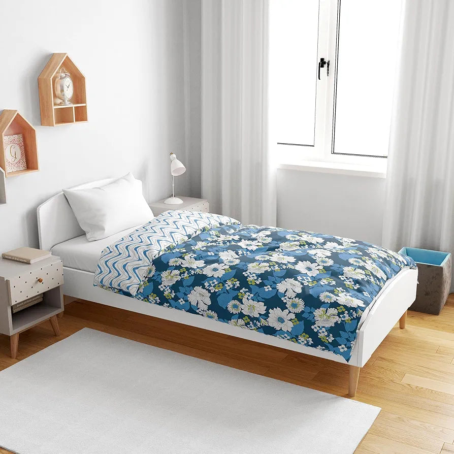 Divine Casa 120 GSM Microfiber Single Kids Dohar  | Soft & Lightweight Throw Blanket | Cozy & Breathable | All-Season Comfort | 140 x 100 CM | Floral Pattern | Galaxy Blue & White