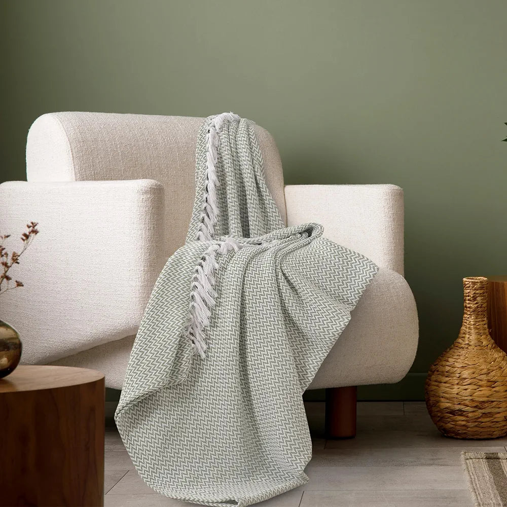 SASHAA WORLD Chevron Delight | Green Ivory Versatile Cotton Throw Blanket | Ideal for Living Room, Sofa, Bed and Chair | 180X130 Cm