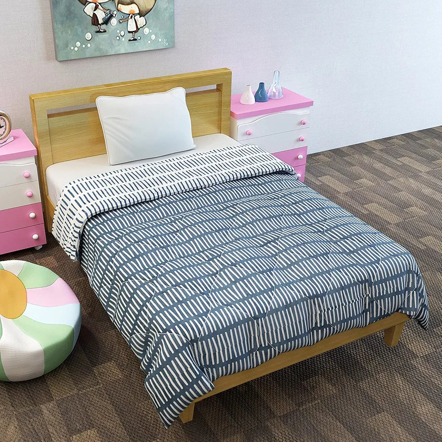 Divine Casa 120 GSM Microfiber Reversible Kids Single Bed Comforter | Ultra-Soft Toddler Blanket | Lightweight & Cozy | All-Season Bedding for Babies & Kids | 135 x 100 cm, Blue Mirage