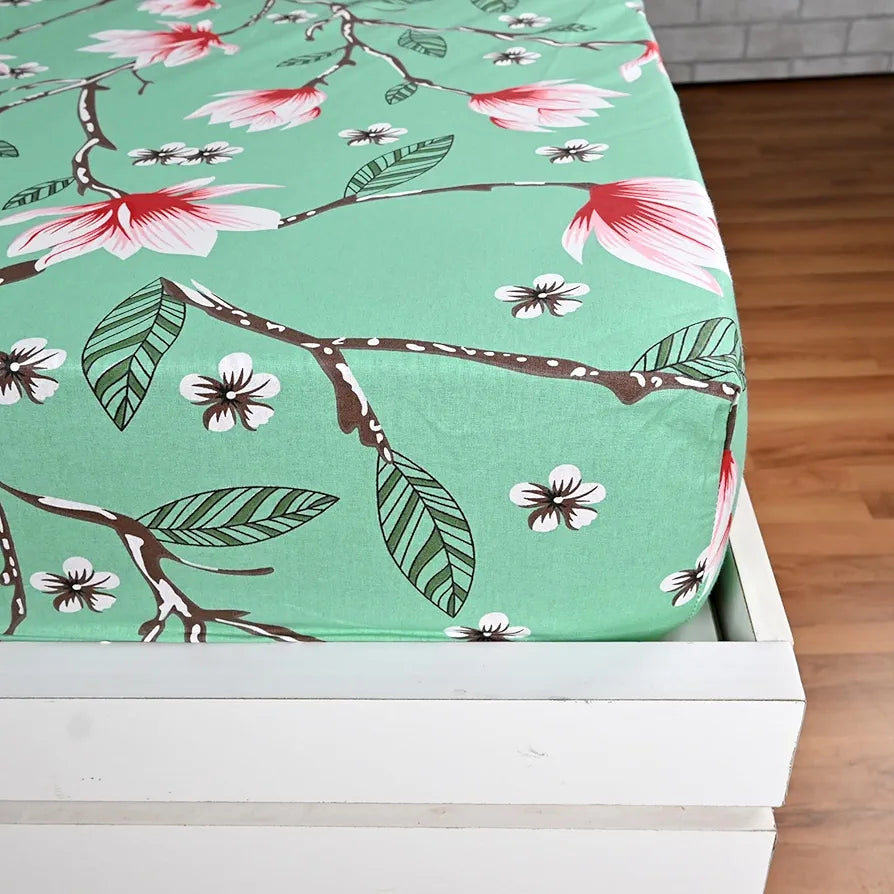Divine Casa Floret 100% Cotton King Fitted Bedsheet | 144 TC | Deep Pocket Design | Soft & Breathable Fabric | Durable & Easy Care | 200 x 185 + 25 CM, Blossom Haven Mint