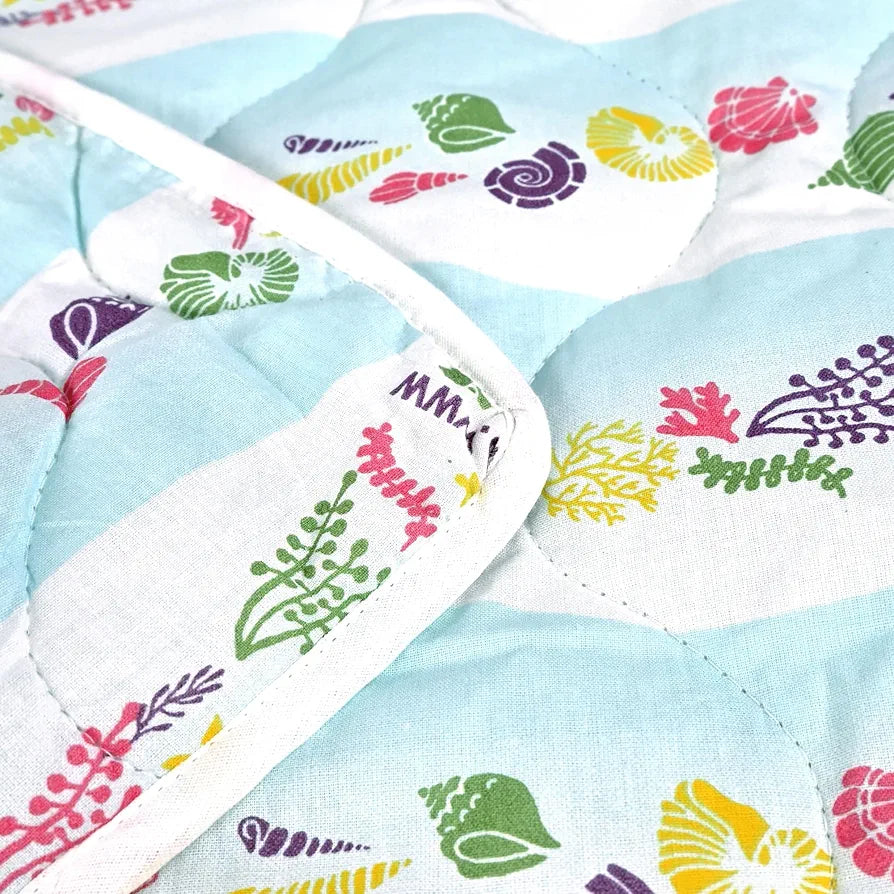 Divine Casa 120 GSM Cotton Single Kids Comforter | Soft & Lightweight All-Season Blanket | Cozy Bedding for Kids | Breathable & Skin-Friendly Fabric | 135 x 100 cm, Cosmic Sky