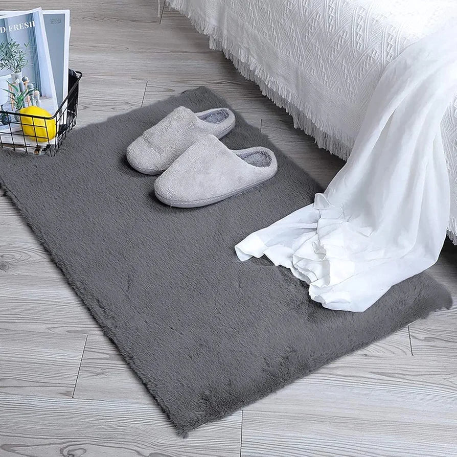 LUXE HOME INTERNATIONAL Ruffle Bath Mat Rabbit Fur 1000 GSM Bathroom Door Rectangular Foot Mats Anti Skid Water Absorbent Easy Machine Washable Rug for Entrance|Kitchen Floor|45X75 Cm|Grey|Pack of 1