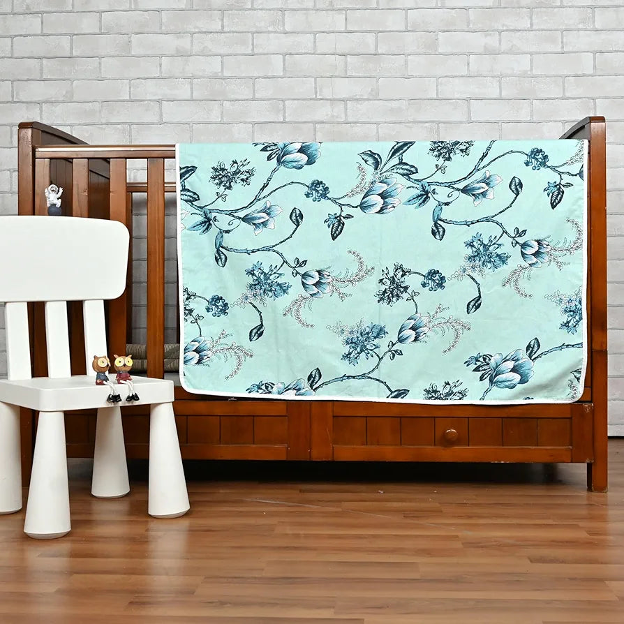 Divine Casa Floret 100% Cotton Single Kids Dohar | 120 GSM | Soft & Lightweight Throw Blanket | Cozy & Breathable Bedding | All-Season Comfort | 140 x 100 CM, Winter Fern