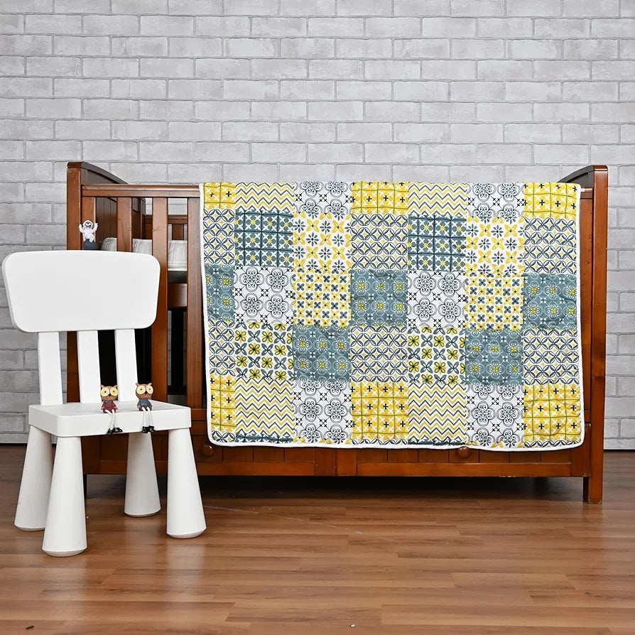 Divine Casa 120 GSM Microfiber Reversible Kids Single Bed Comforter | Ultra-Soft Toddler Blanket | Lightweight & Cozy | All-Season Bedding for Babies & Kids | 135 x 100 cm, Sunflower Ash Tile