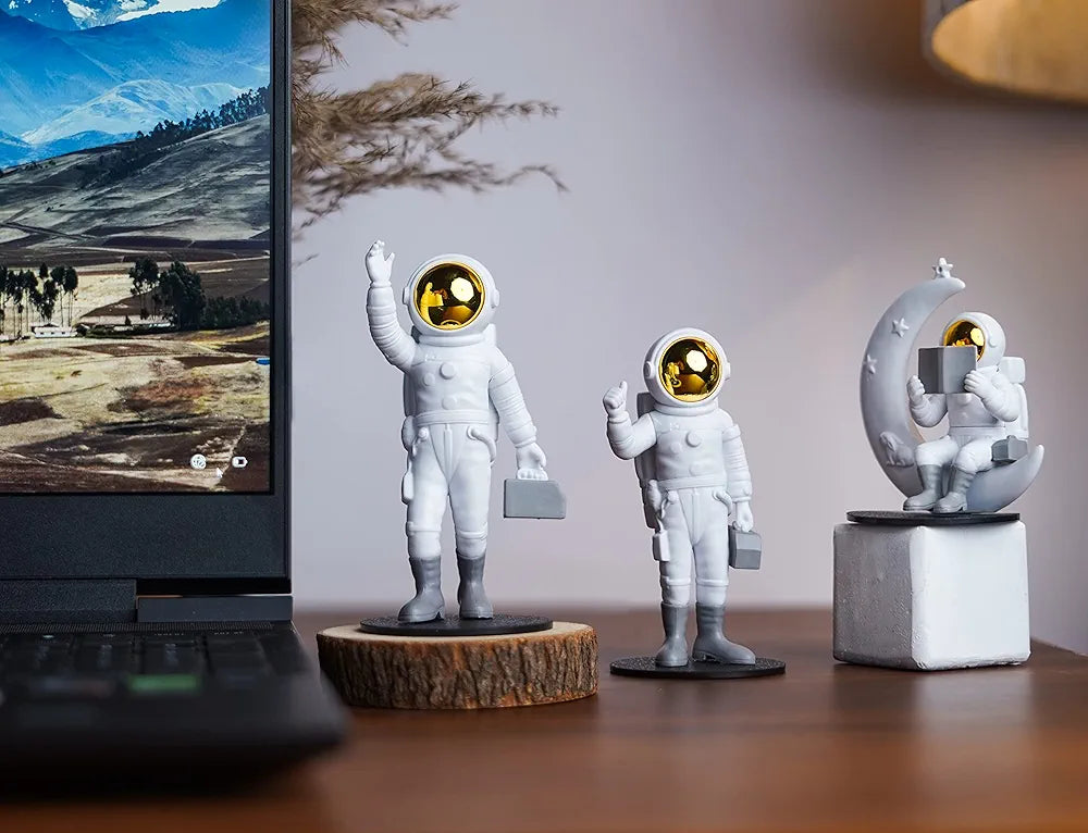 Street27 Resin 3Pcs Astronaut Figurine Mirror Spaceman Ornament, Home, Office, Desktop Decoration Bookshelves Outer Space Room Décor Astronaut Statues Sculpture , Space
