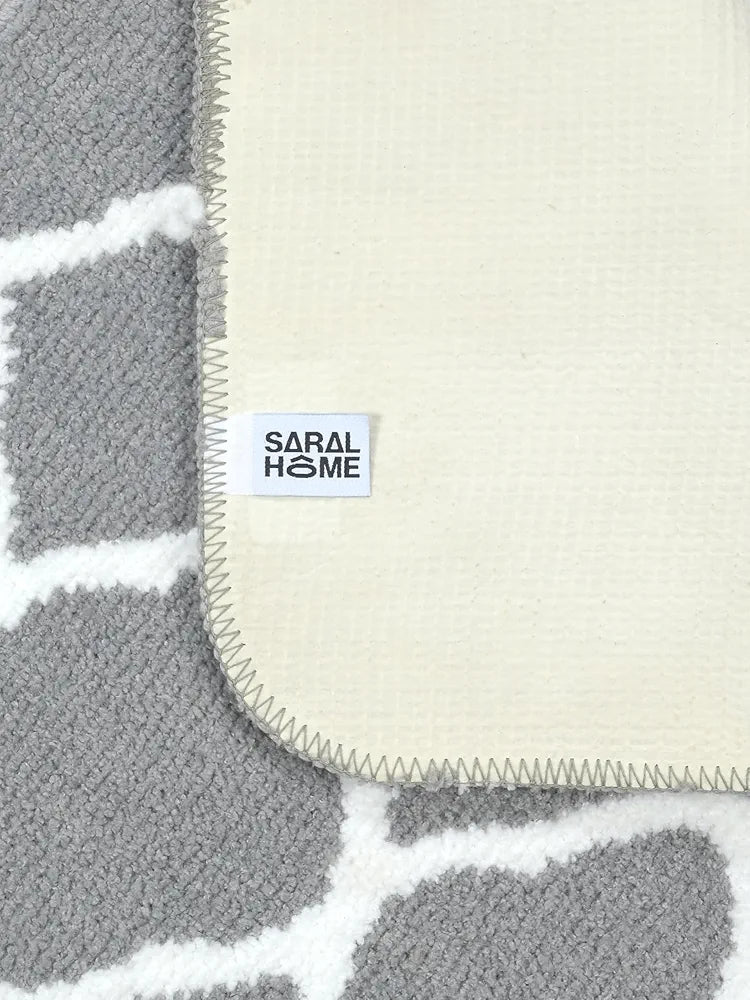 Saral Home Soft Anti Slip Microfiber Geometric Bathmats | Bath Mats with Rubber Bottom | Soft & Super Water Absorbent Mats for Shower | Quick-Drying Mats for Kitchen Bathroom, 1PC 