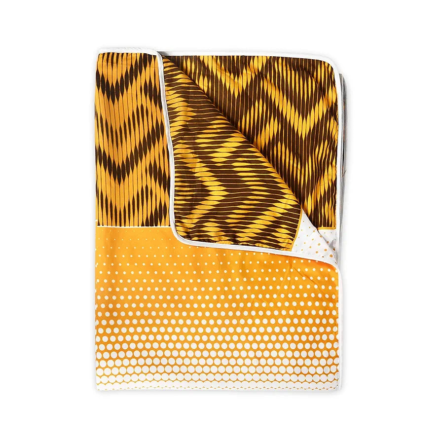 Divine Casa 120 GSM Microfiber Double Dohar | Soft & Lightweight Throw Blanket | Cozy & Breathable | All-Season Comfort | 220 x 205 CM | Chevron Pattern | Orange Chevron