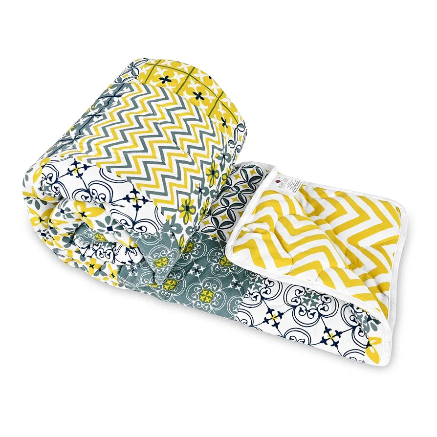 Divine Casa 120 GSM Microfiber Reversible Kids Single Bed Comforter | Ultra-Soft Toddler Blanket | Lightweight & Cozy | All-Season Bedding for Babies & Kids | 135 x 100 cm, Sunflower Ash Tile