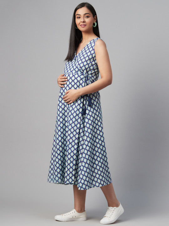 Women Blue & White Printed Maternity Wrap Dress