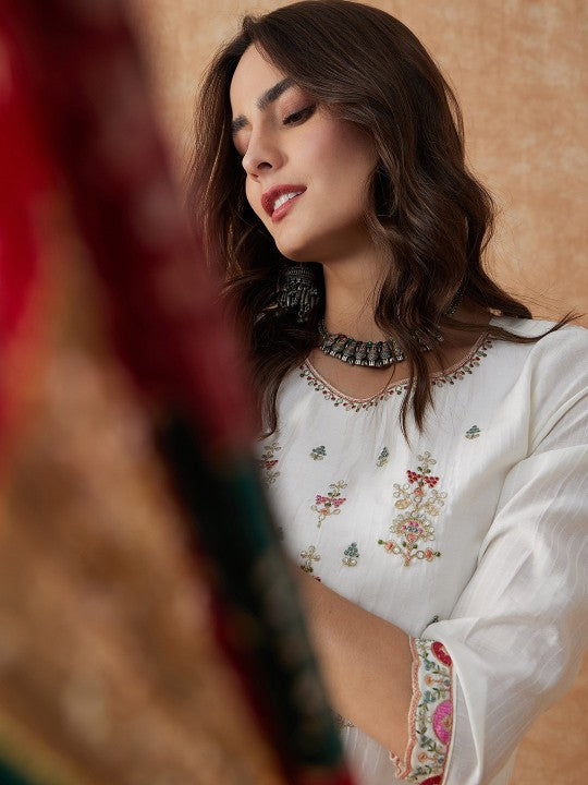Sangria White Ethnic Motifs Embroidered Thread Work Straight Kurta & Trouser With Dupatta
