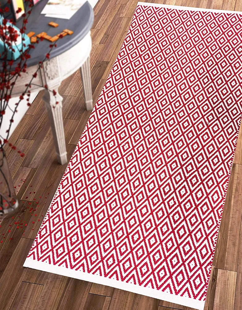 THE HOME TALK Weaved Cotton Carpets | Contemporary Decorators | Area Rugs for Bedroom, Center Table, Living Room, Drawing Room, Hall | Machine Washable | 70 X 140 CM | Pink