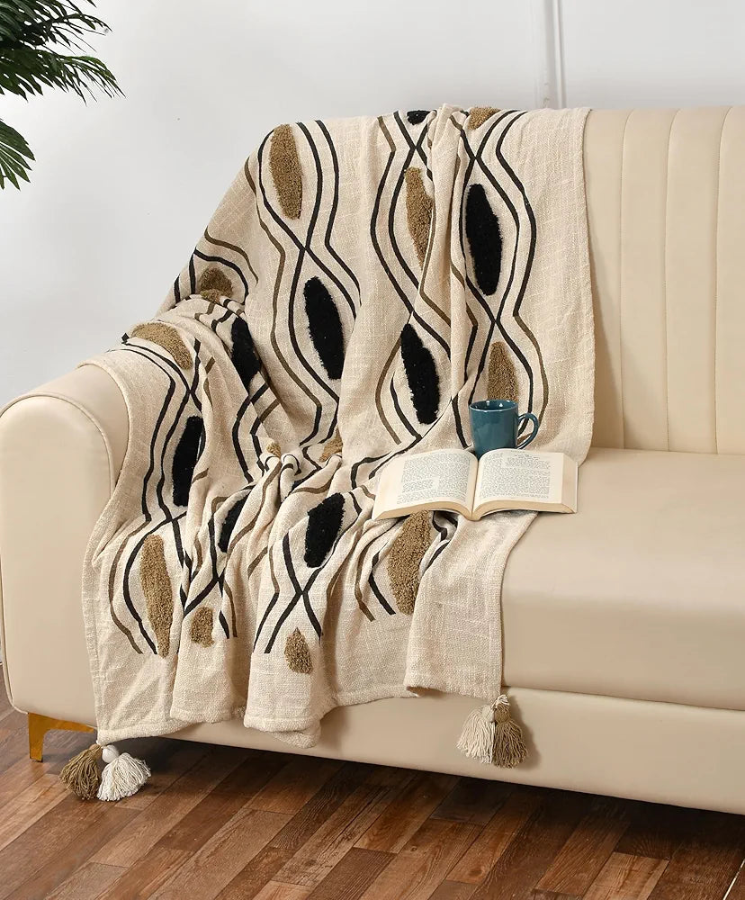 SASHAA WORLD Chic Beige Black Patterned Cotton Throw with Natural Woven Base| Versatile Elegance for Every Space | Ideal for Living Room, Sofa, Bed and Chair | 180X130 Cm