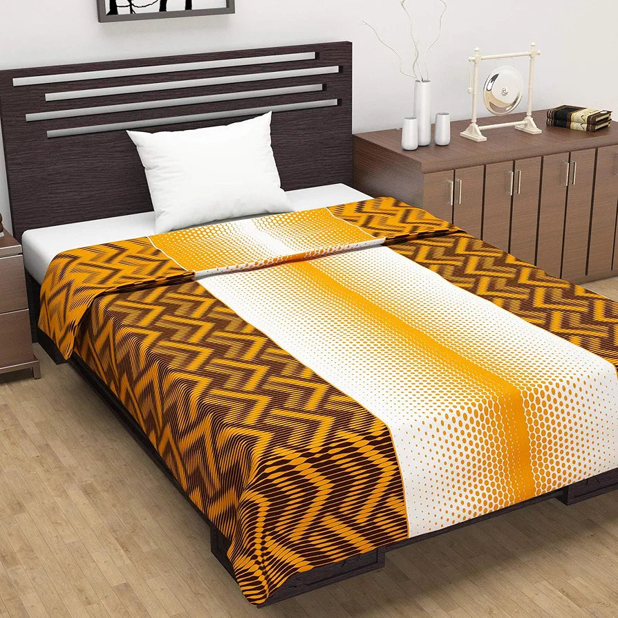Divine Casa 120 GSM Microfiber Single Dohar | Soft & Lightweight Throw Blanket | Cozy & Breathable | All-Season Comfort | 210 x 140 CM | Chevron Pattern | Orange Chevron