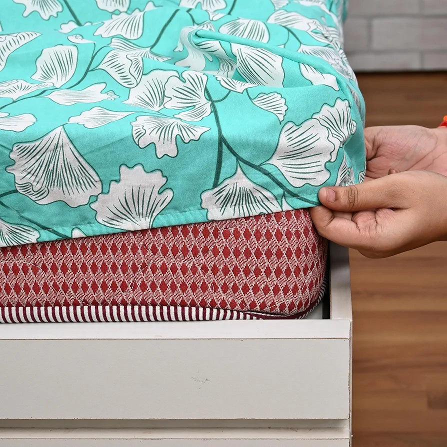 Divine Casa Poly Cotton Fitted Bedsheet for Double Bed - Elastic Corners, Wrinkle-Resistant & Breathable, Soft & Durable for a Snug Fit