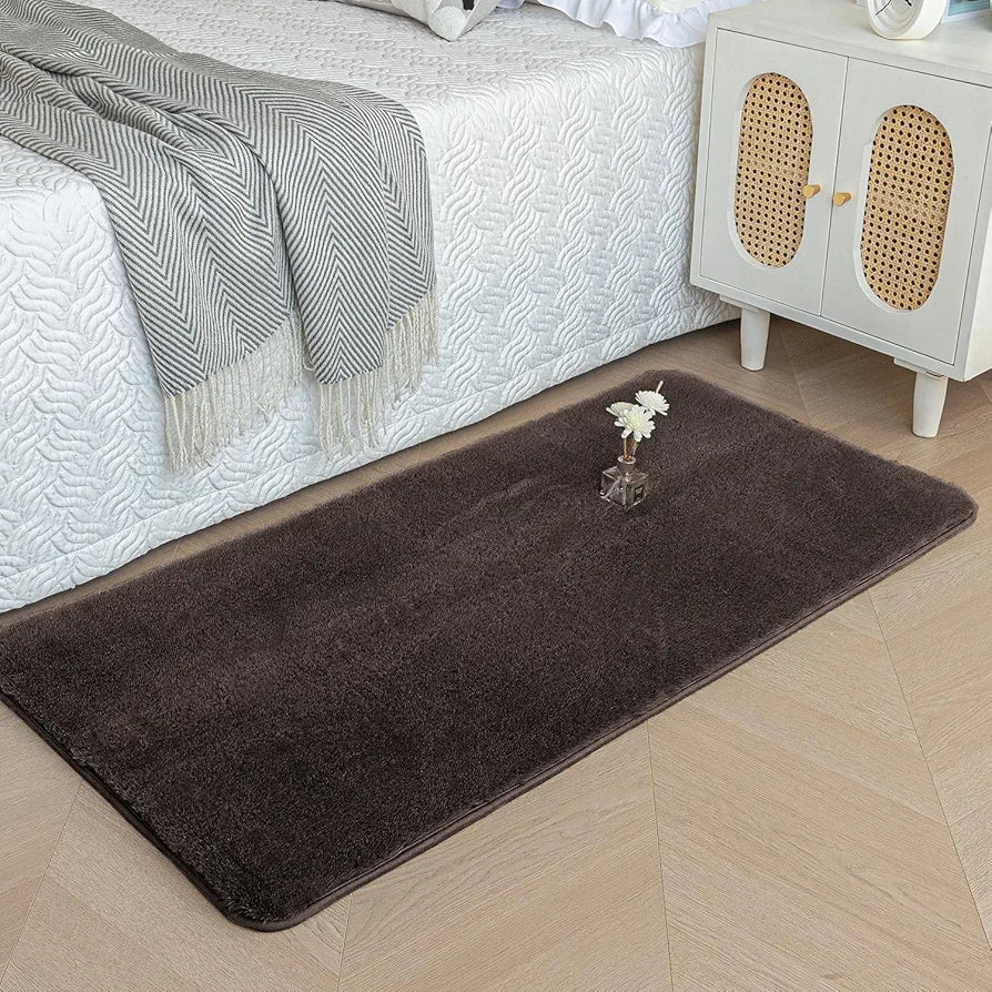Luxe Home Ruffle Bath Mat Rabbit Fur 1000 GSM Bathroom Door Foot Mats Anti Skid Water Absorbent Easy Machine Washable Rug for Entrance, Kitchen Floor 