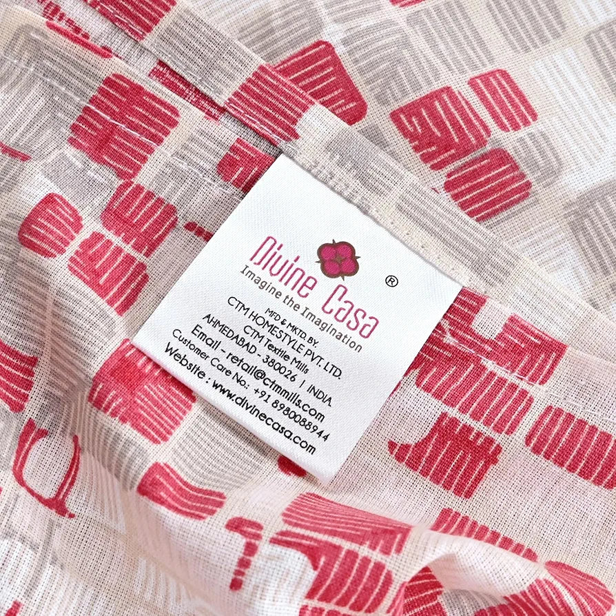 Divine Casa 144 TC 100% Pure Cotton Queen Size Double Bed Bedsheet with 2 Pillow Covers | Soft, Durable & All-Weather Comfortable Easy Care Sheet | Size 222 x 254 CM | Geometric Pixel | Red White
