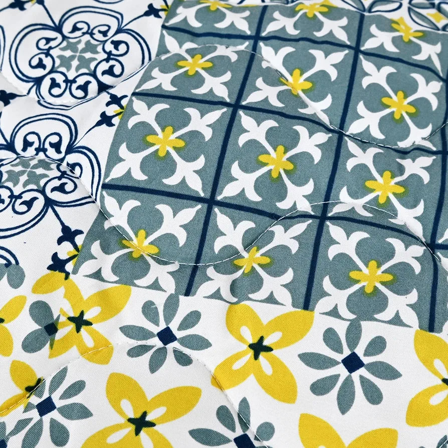 Divine Casa 120 GSM Microfiber Reversible Kids Single Bed Comforter | Ultra-Soft Toddler Blanket | Lightweight & Cozy | All-Season Bedding for Babies & Kids | 135 x 100 cm, Sunflower Ash Tile