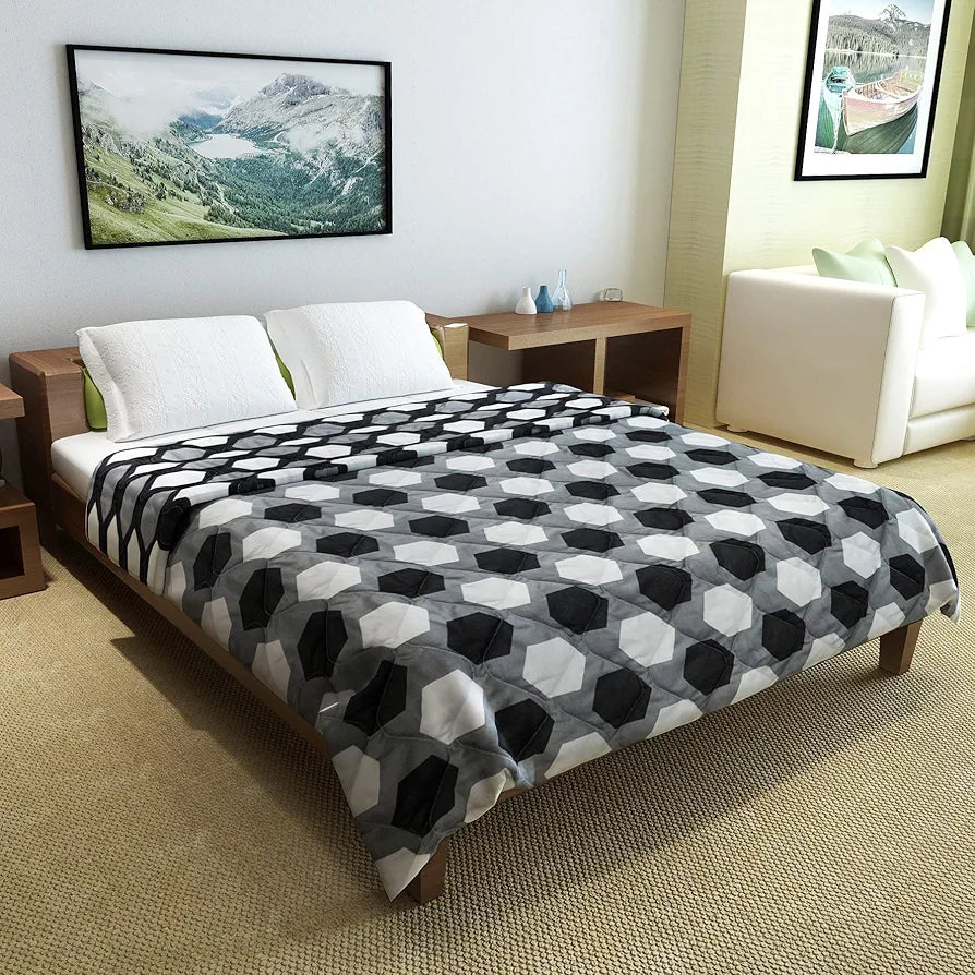 Divine Casa Microfiber 150 GSM Reversible Double Bed Comforter | Ultra Soft & Lightweight Blanket | Cozy & Breathable for All-Weather | 254 x 230 CM, Silver Grey