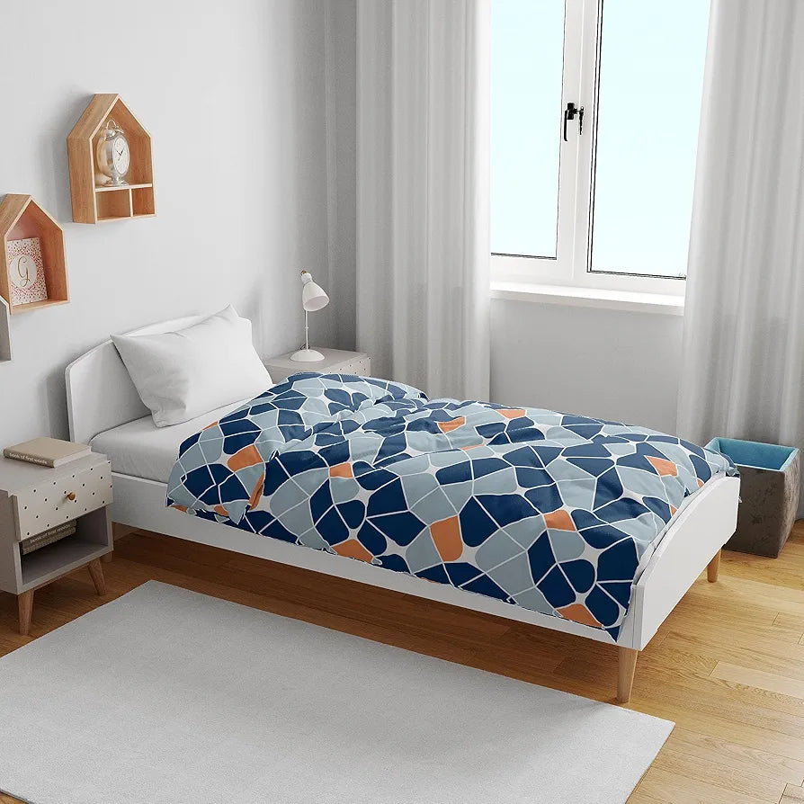 Divine Casa 120 GSM Microfiber Single Kids Dohar  | Soft & Lightweight Throw Blanket | Cozy & Breathable | All-Season Comfort | 140 x 100 CM | Geometric Pattern | Blue-Grey & Orange