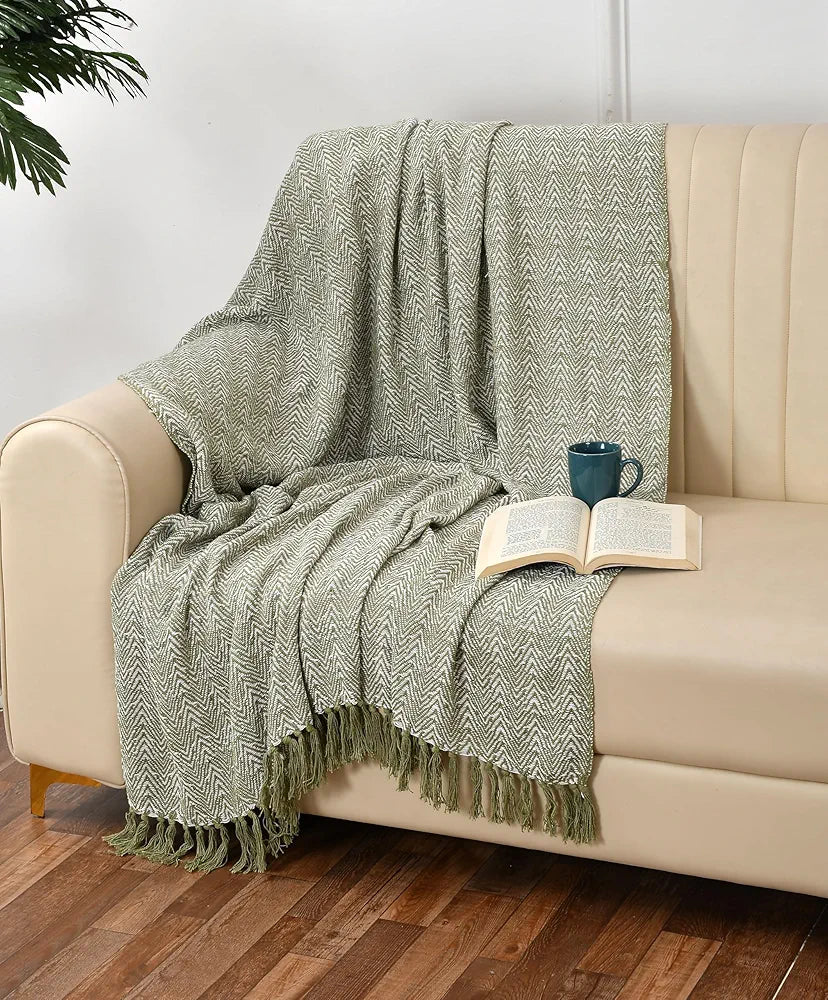 SASHAA WORLD Soft Herringbone Throw Blanket | Used Both Indoor and Outdoor |Blanket for Living Room, Sofa, Bed & Chair | Green Throw Blanket| Pack of 1, 180 x130 cm
