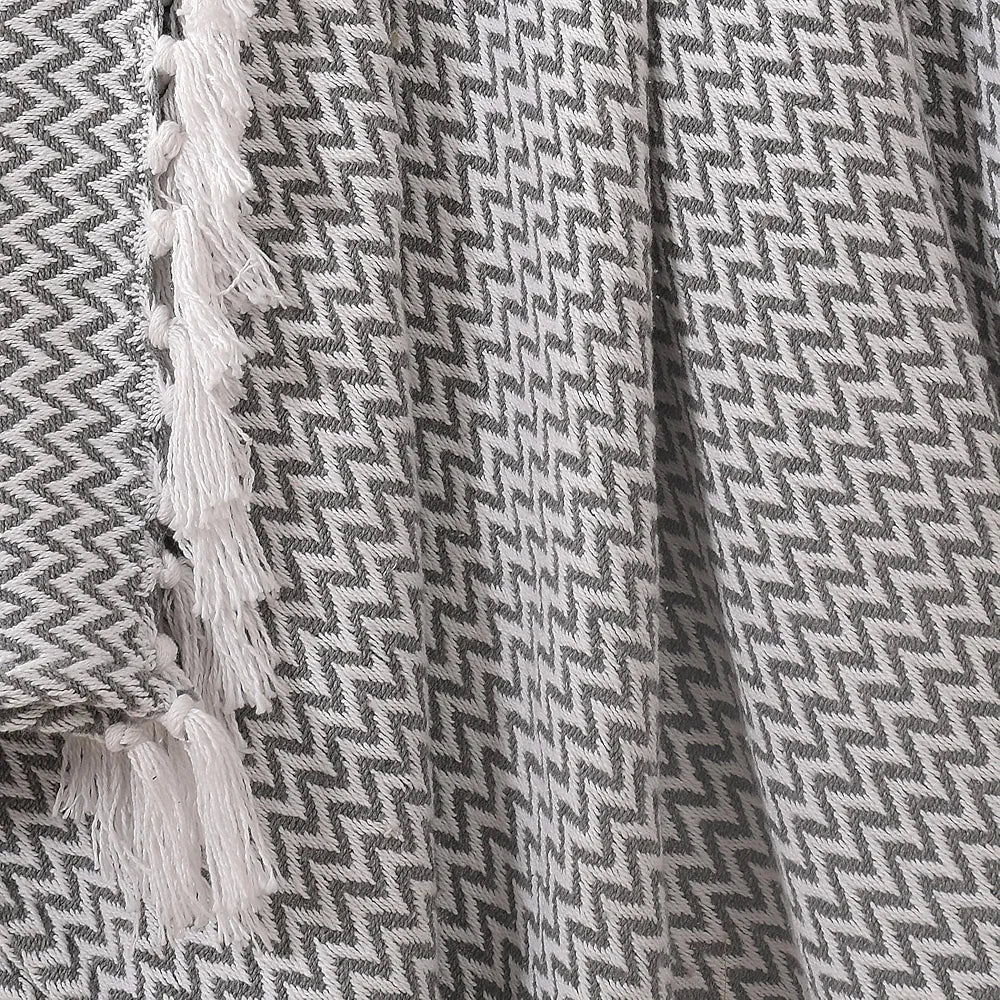 SASHAA WORLD Chevron Delight | Grey Ivory Versatile Cotton Throw Blanket | Ideal for Living Room, Sofa, Bed and Chair | 180X130 Cm