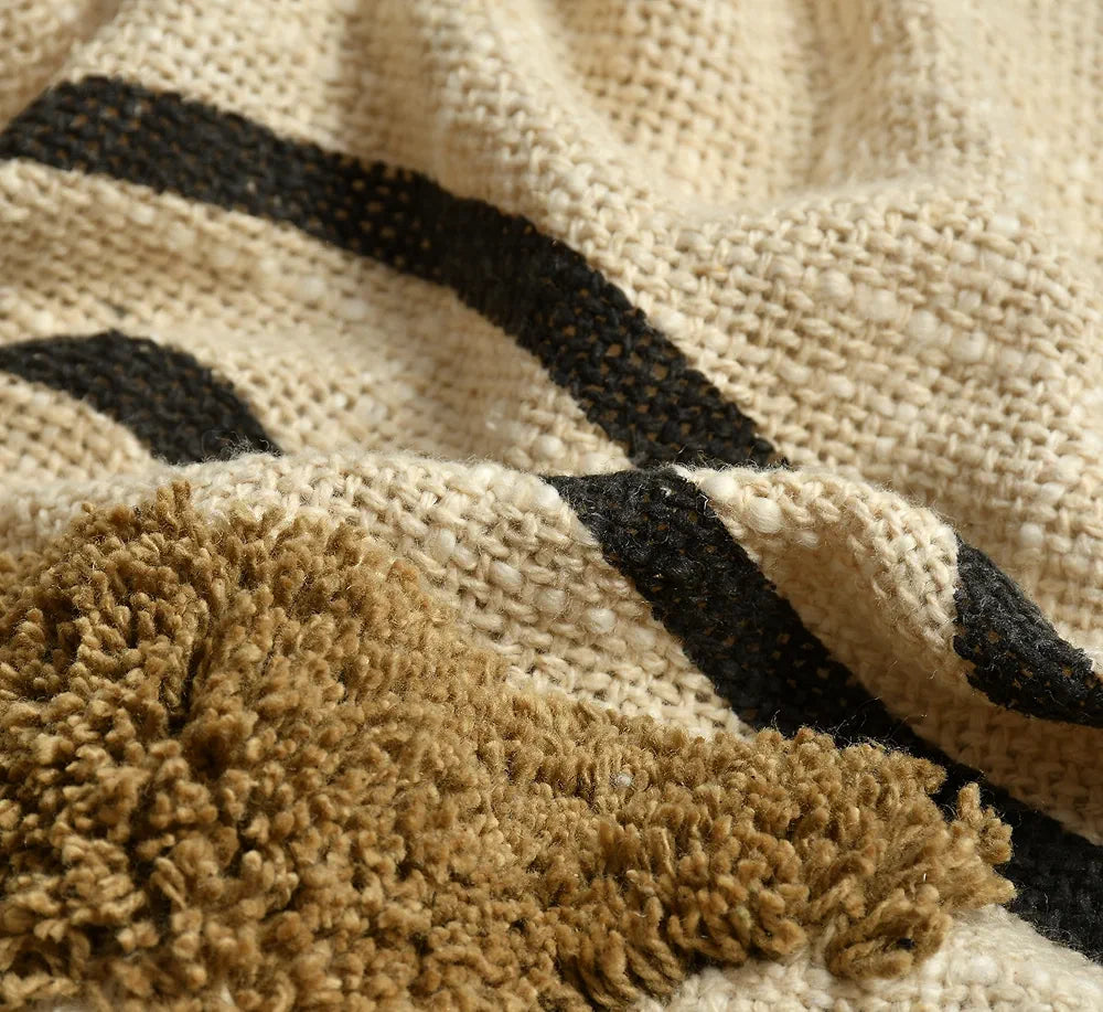 SASHAA WORLD Chic Beige Black Patterned Cotton Throw with Natural Woven Base| Versatile Elegance for Every Space | Ideal for Living Room, Sofa, Bed and Chair | 180X130 Cm