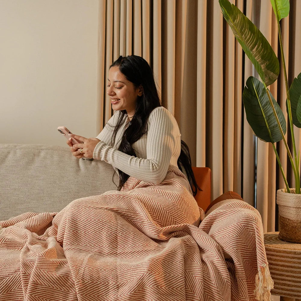 SASHAA WORLD Striped Chevron Throw Blanket | Throw for Sofa, Bedroom & Chair | Blush Pink Throw Blanket | 180 x 130 cm Pack of 1