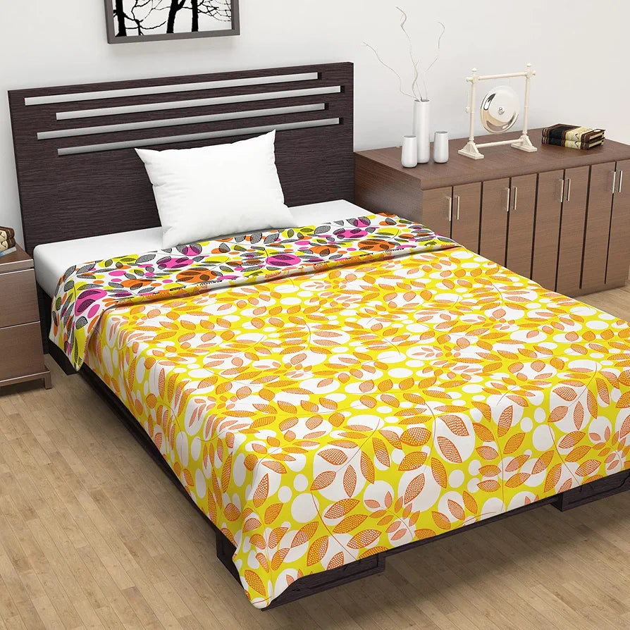 Divine Casa 120 GSM Microfiber Single Dohar | Soft & Lightweight Throw Blanket | Cozy & Breathable | All-Season Comfort | 210 x 140 CM | Tropical Leaf Pattern | Orange & Yellow