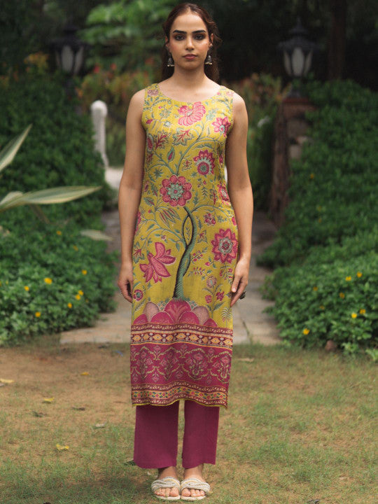 anayna Floral Printed Round Neck Straight Kurta With Trousers