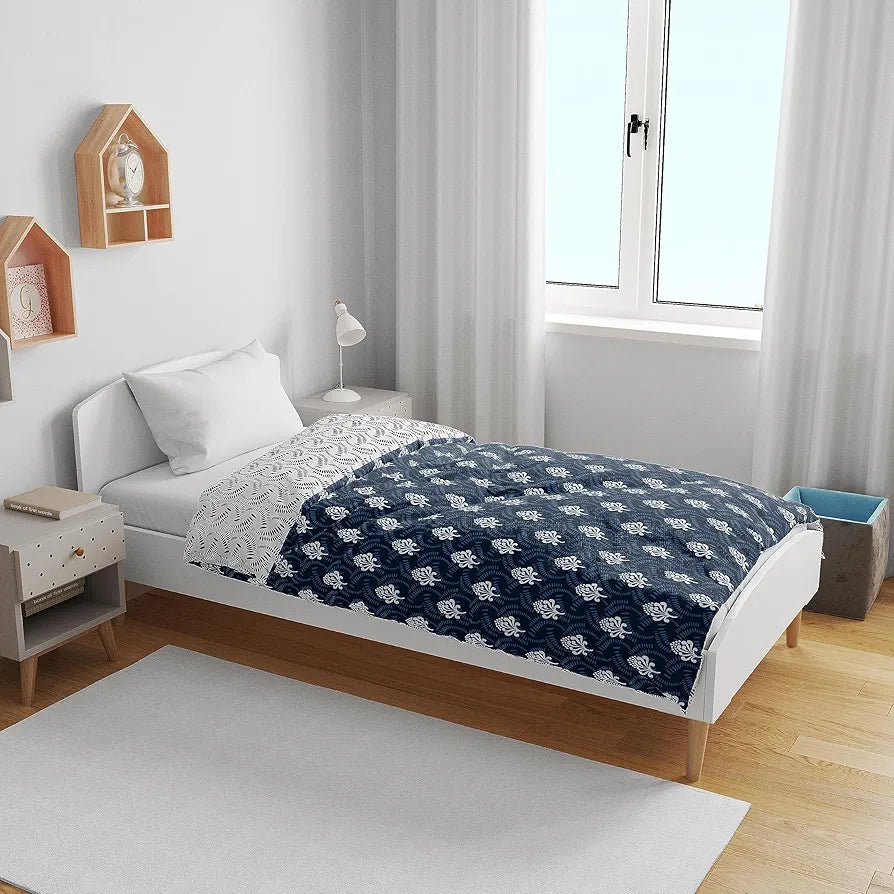 Divine Casa 120 GSM Microfiber Single Kids Dohar  | Soft & Lightweight Throw Blanket | Cozy & Breathable | All-Season Comfort | 140 x 100 CM | Floral Pattern | Medieval Blue & White
