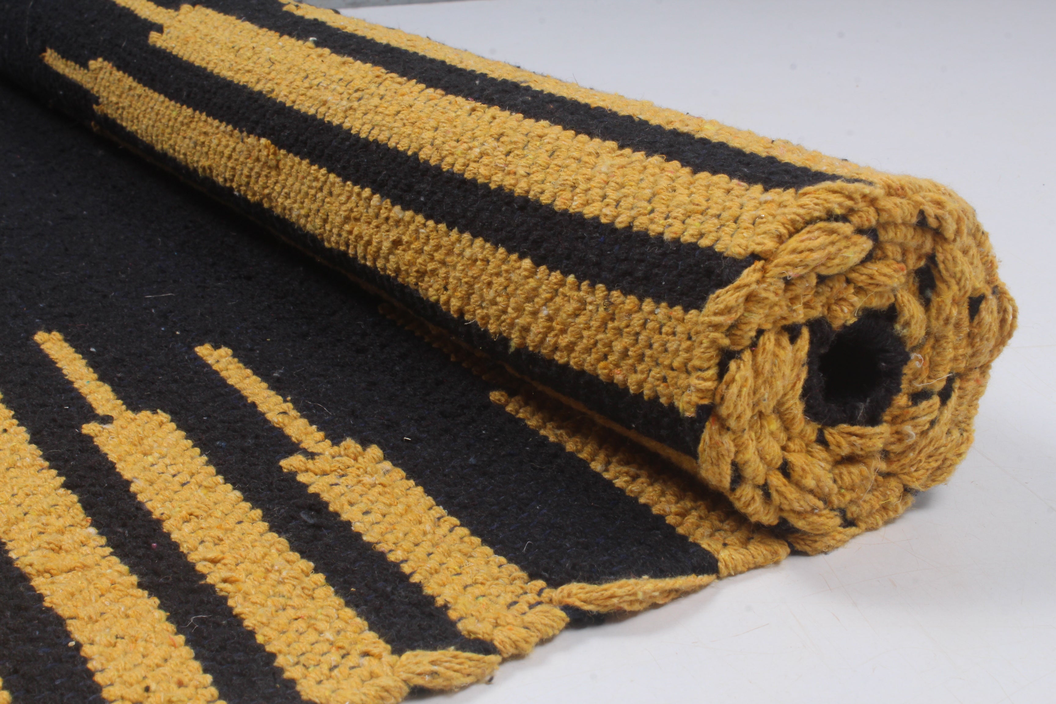 Black Yoga Mate with Yellow Stripes