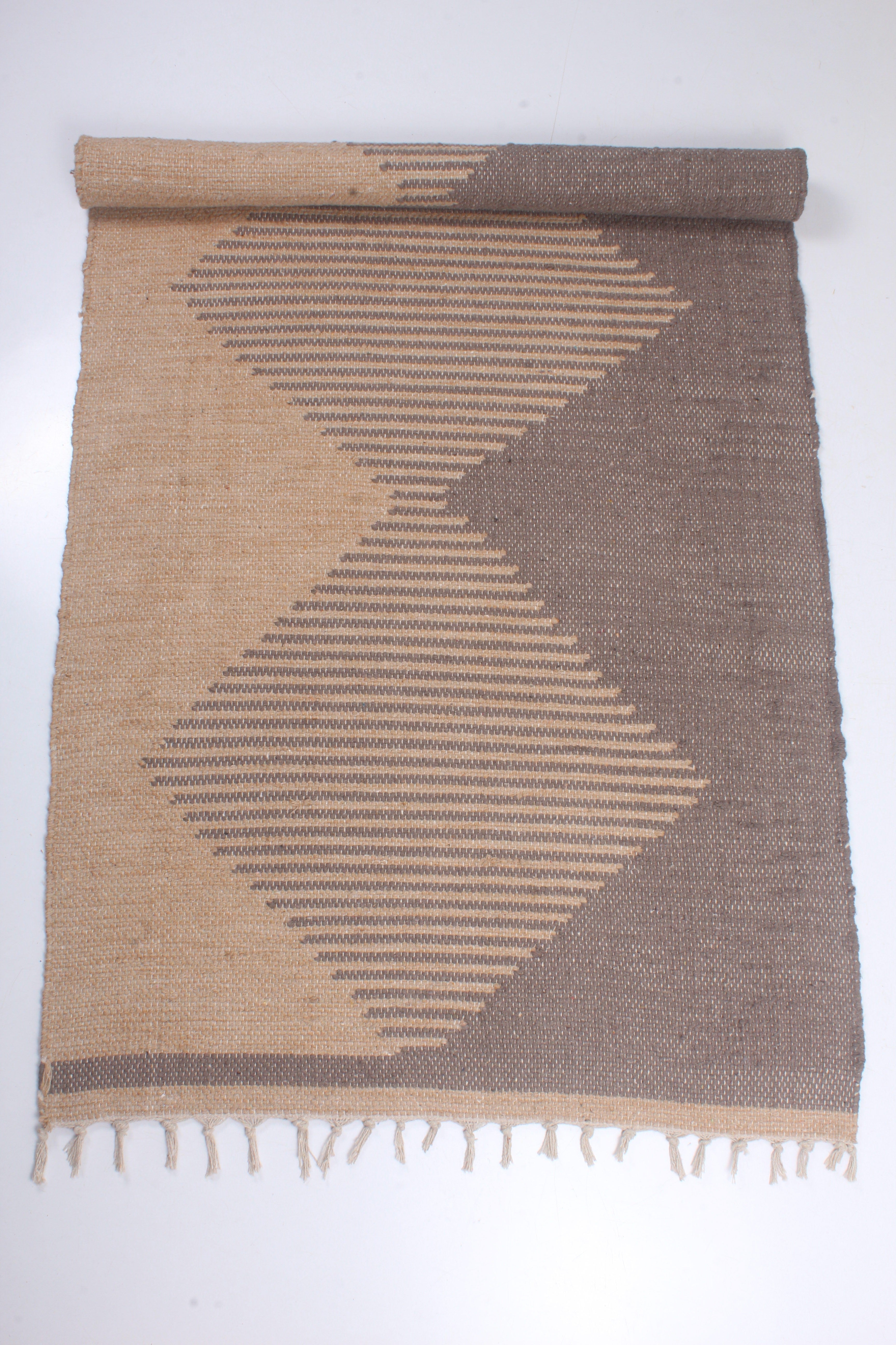 Handwoven Yoga Mat with Geometric Design