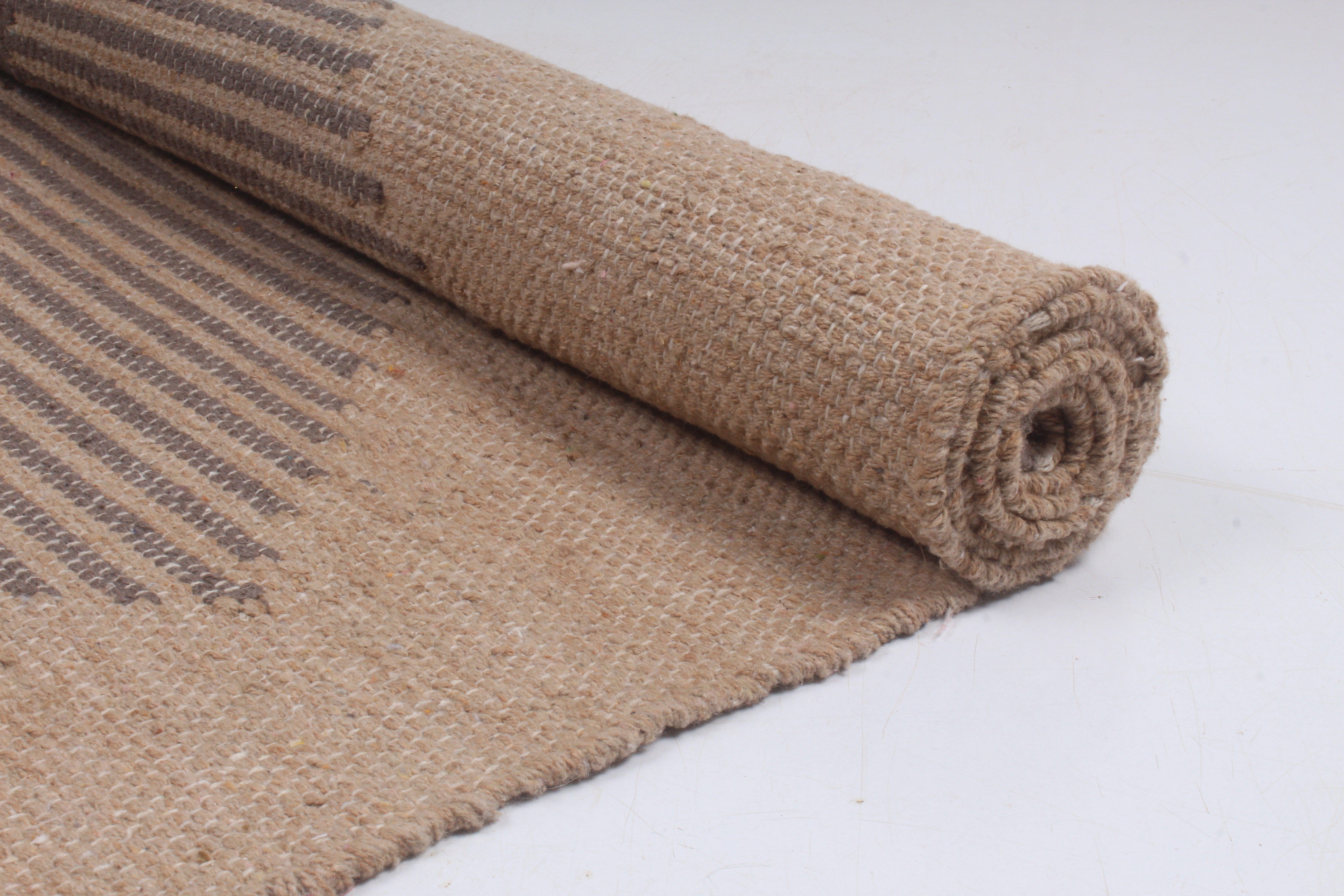 Handwoven Yoga Mat with Geometric Design