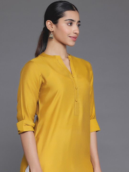 Libas Mandarin Collar Straight Kurta