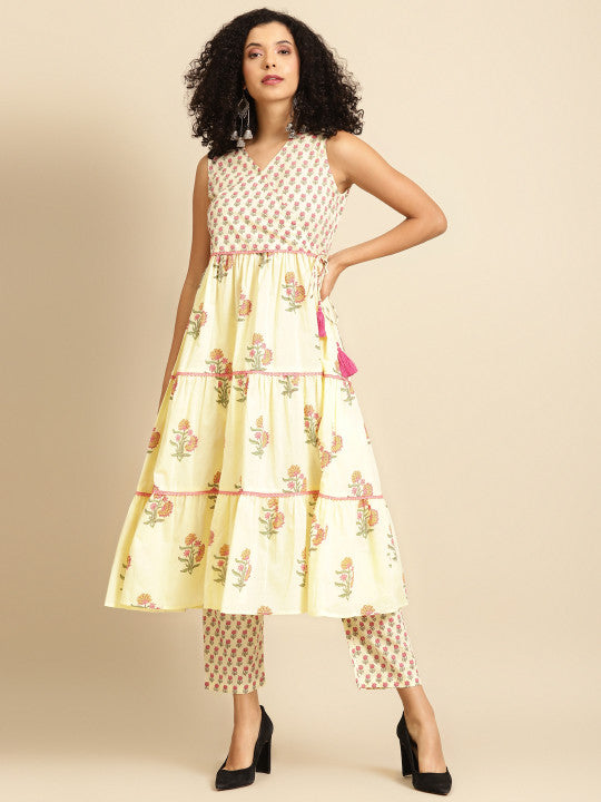 Women Cream-Coloured & Pink Tiered Printed Kurta with Palazzos