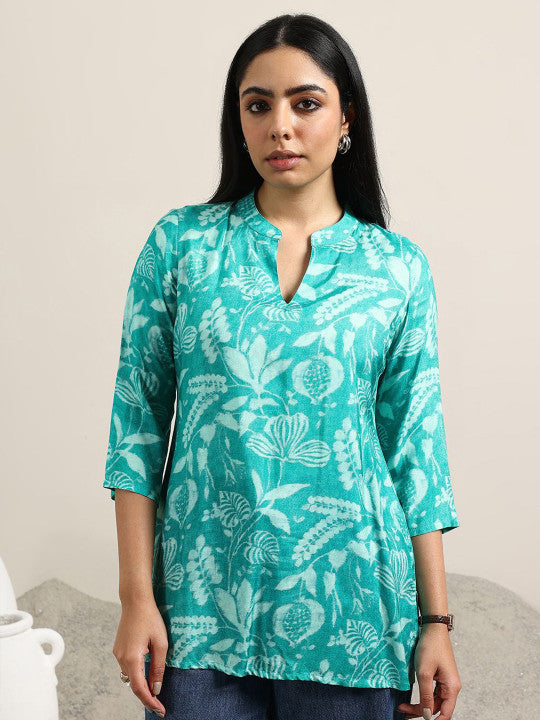 Women Mandarin Collar Printed Tunic