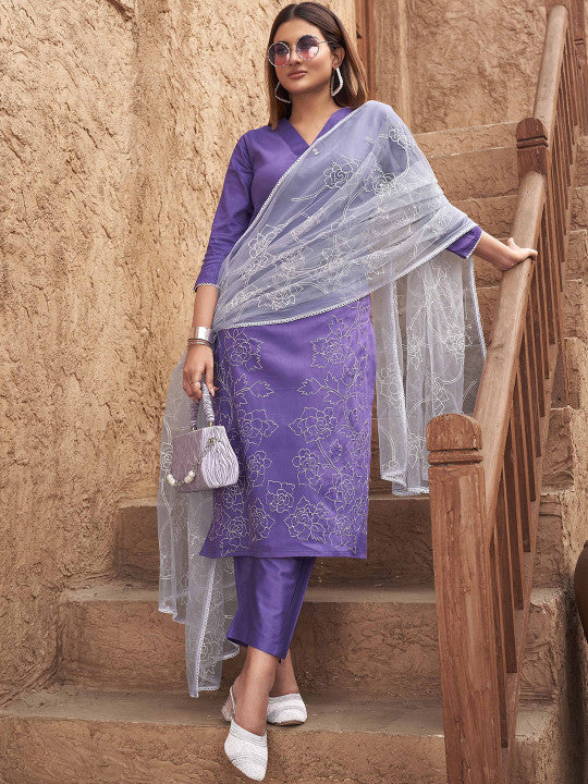 Tikhi Imli Lavender Floral Embroidered Thread Work Kurta With Trousers & Dupatta