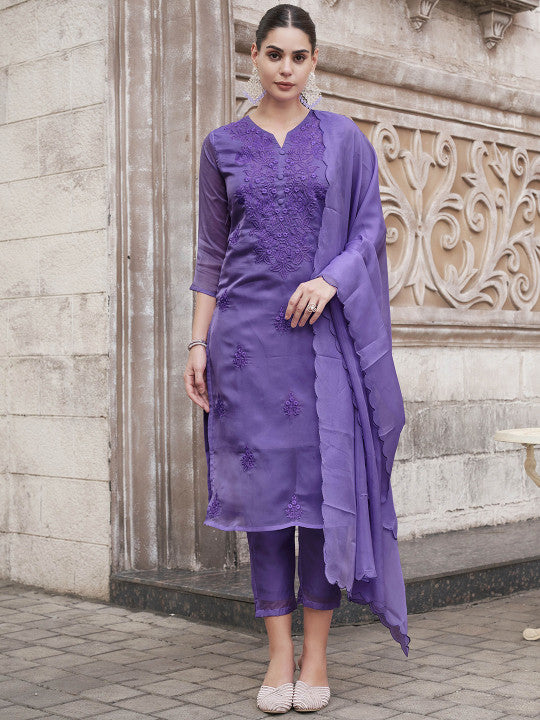 Tikhi Imli Women Floral Embroidered Regular Thread Work Kurta with Trousers & With Dupatta